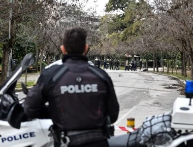 Βρέθηκε κρεμασμένος άνδρας στο Ζάππειο: Μακάβριο θέαμα δίπλα σε καφετέρια